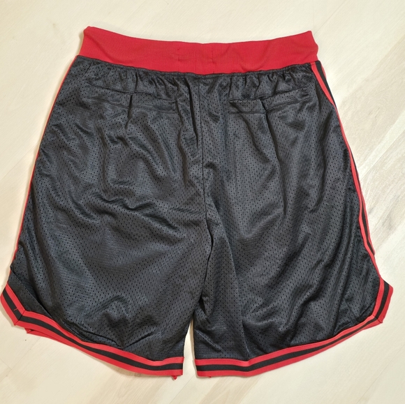 Clsc Men’s Gym Shorts black red size Large - Picture 11 of 11